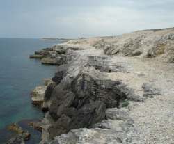 скалистое побережье Крыма в Черноморском